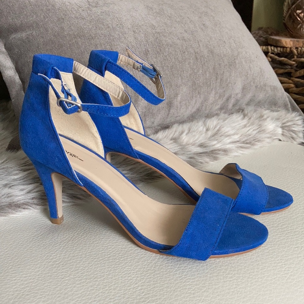 High heel sandals